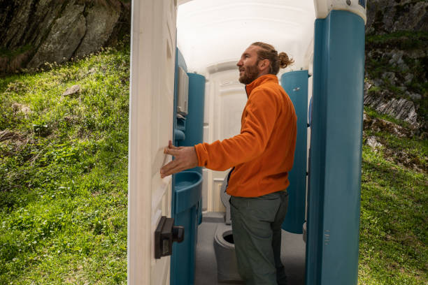 Best Porta potty delivery and setup  in Labarque Creek, MO